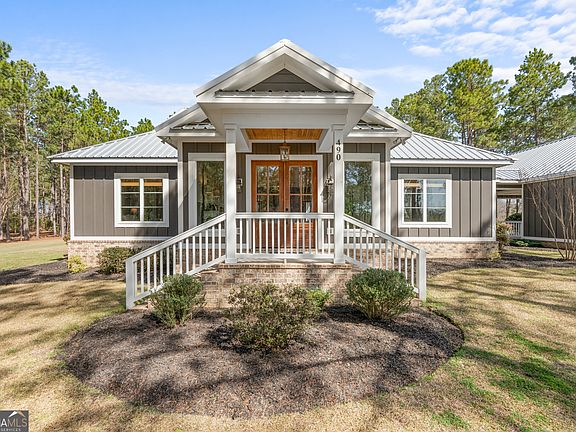 4th image of 490 Turner Rd