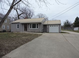 327 S Hackett Rd #1, Waterloo, IA 50701