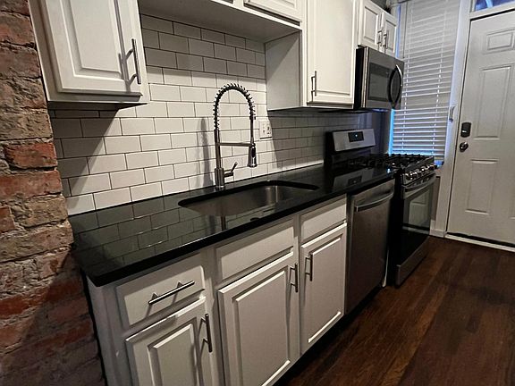 5th image of 609 E 43rd St #3