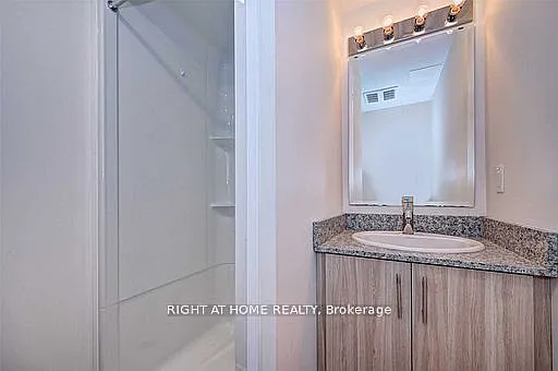 275G Larch St #508 — Photo 10