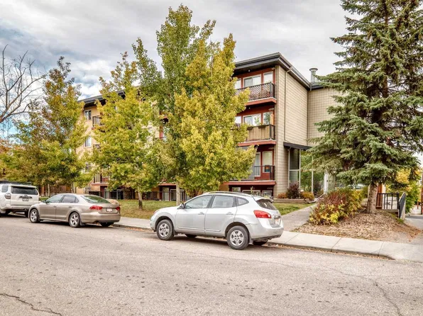 1424 22nd Ave SW #103, Calgary, AB T2T 0R5