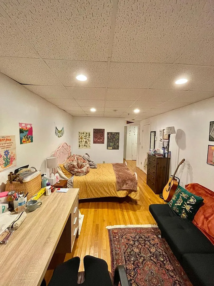 Building Photo - 1061 Beacon St #B