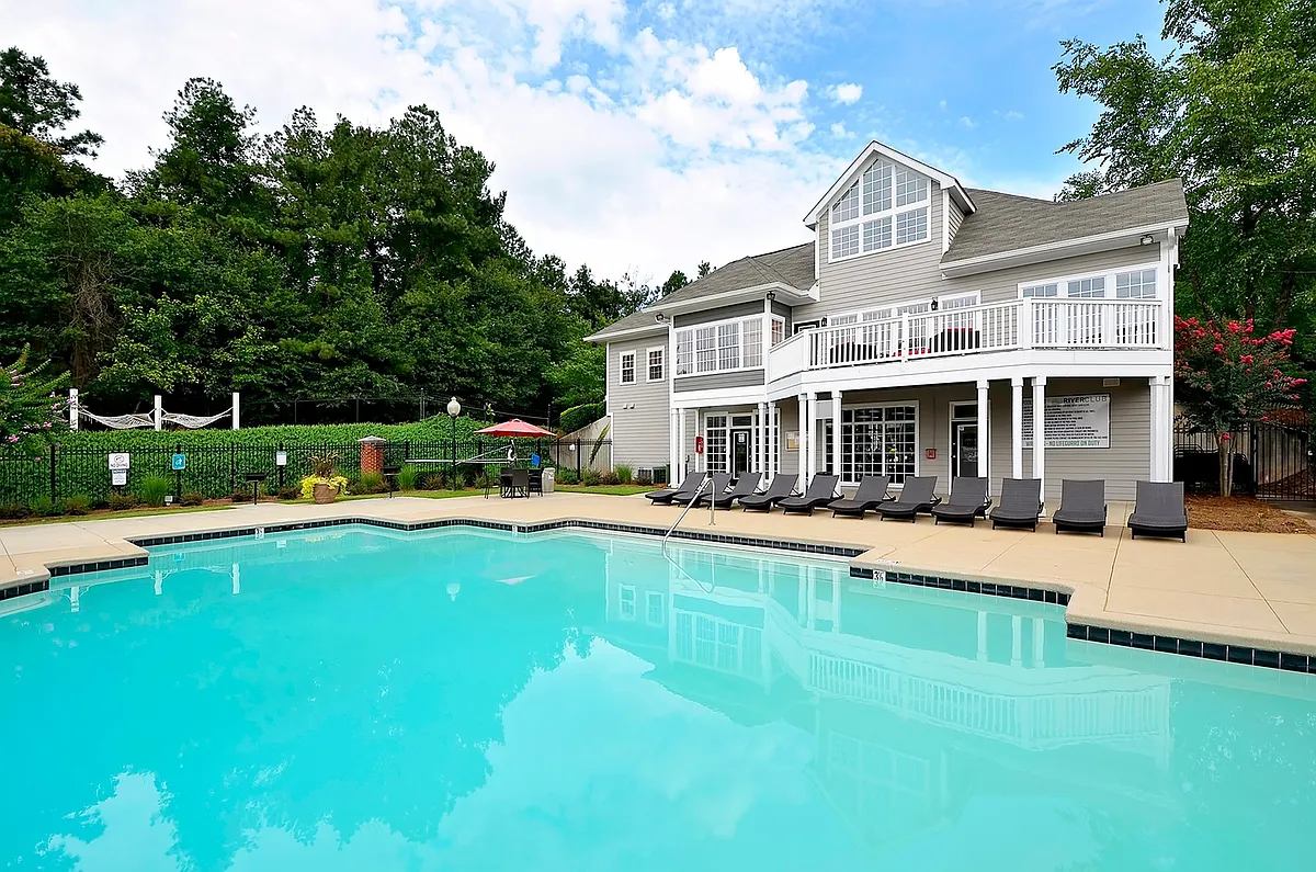 Building Photo - River Club Apartments