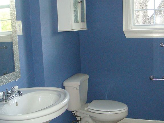 4th image of 404 Clay St #Clay404