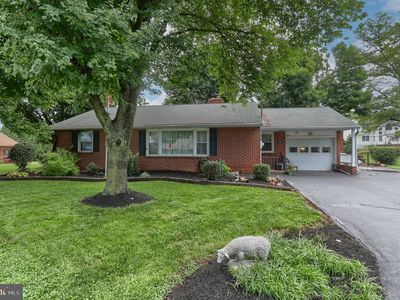 3 Pfautz Ave, Lititz, PA, 17543