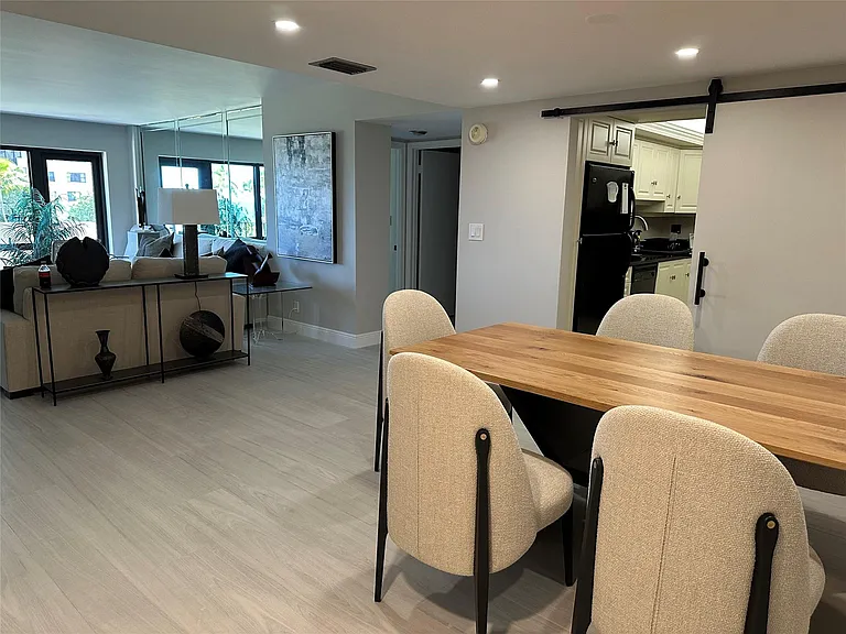 5100 N Ocean Blvd #405 — Photo 7