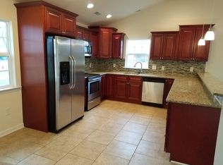 64 Gamewood Rd, Levittown, PA 19057