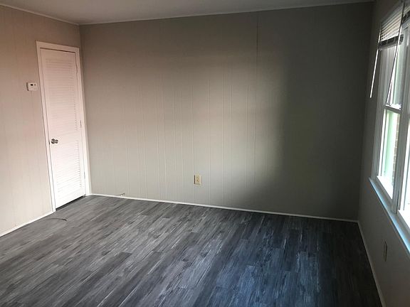 5th image of 630 Eastview Ct #618-K