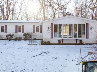 250 Knibb Rd, Pascoag, RI 02859