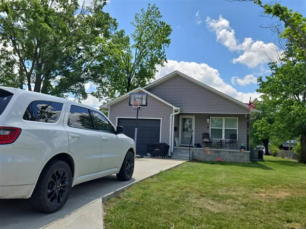 416 W 4th Ave, Hohenwald, TN 38462