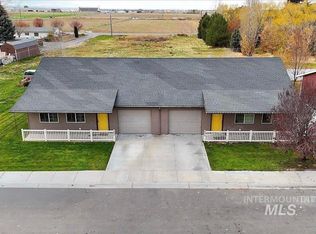 215 Little Cedar Dr, Hansen, ID 83334