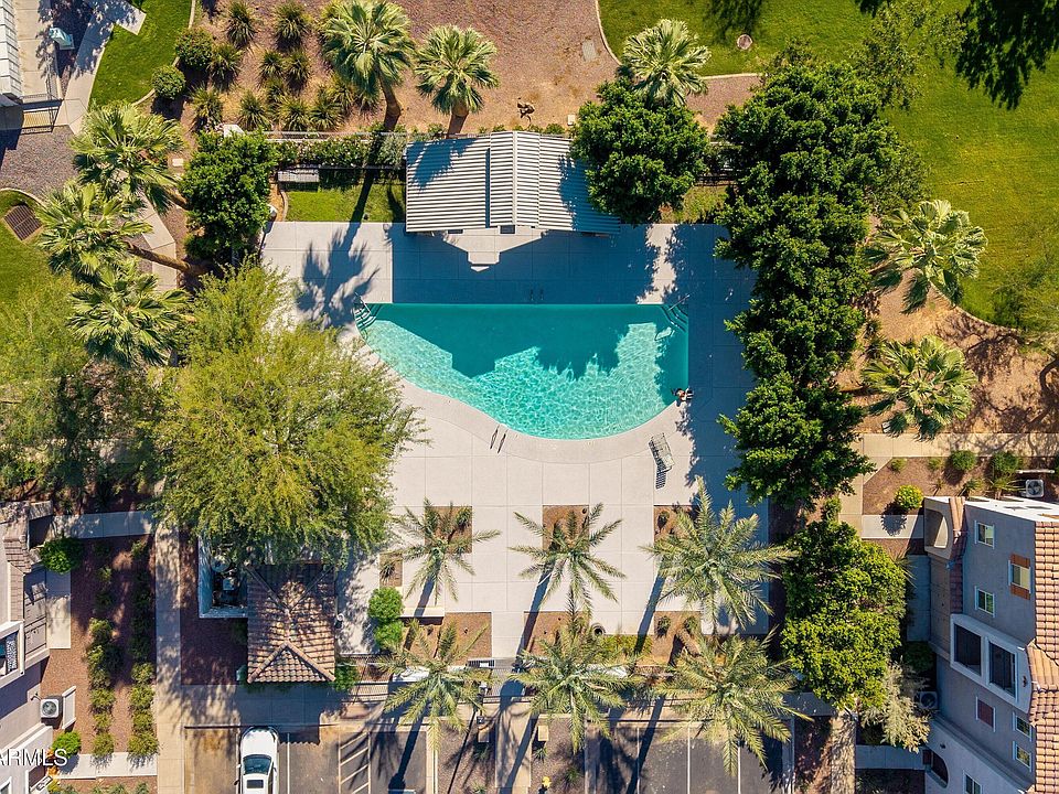 1st image of 2277 E Huntington Drive