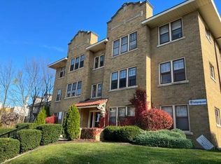 3456 N Oakland Ave, Milwaukee, WI 53211