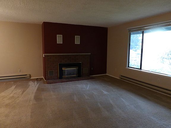 4th image of 50 E Hickory Pl