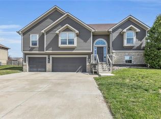 9101 N Garfield Ave, Kansas City, MO 64155