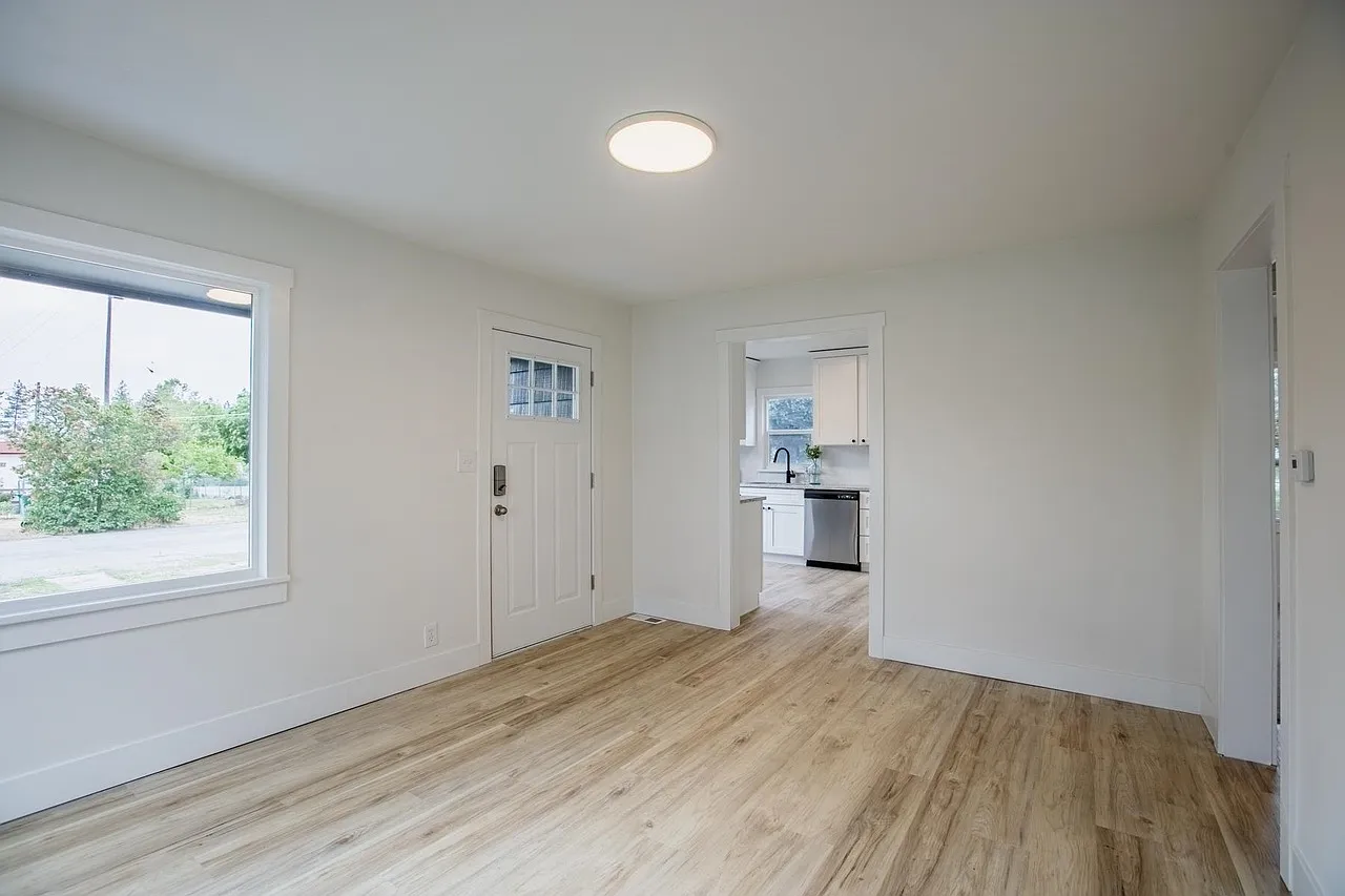 6822 East 7th Avenue - 1 — Photo 3