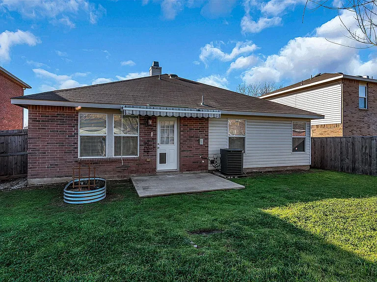 1817 Kittredge Way — Photo 17