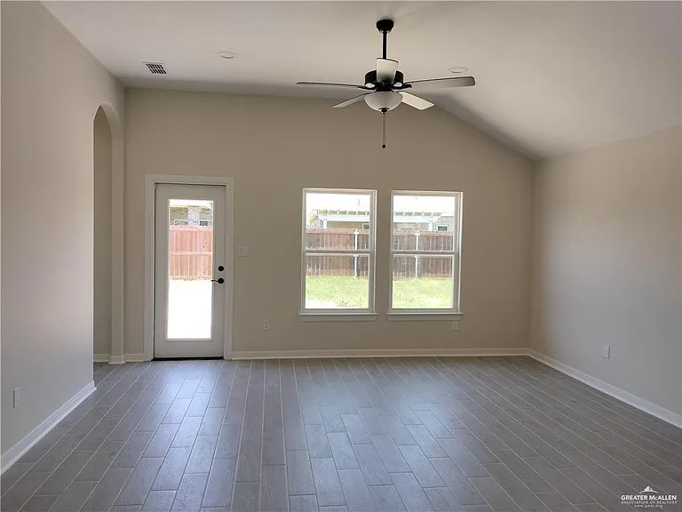 921 W Yellow Bells St — Photo 4