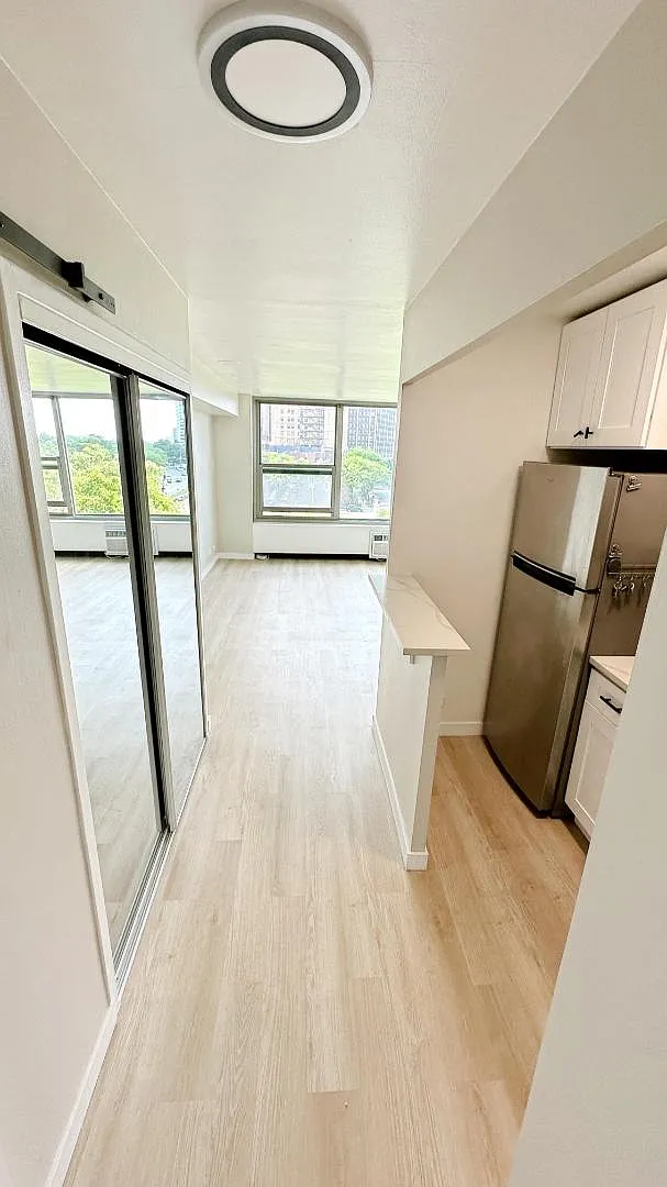 3600 N Lake Shore Dr - 3600 Lake Shore Dr 516 — Photo 1