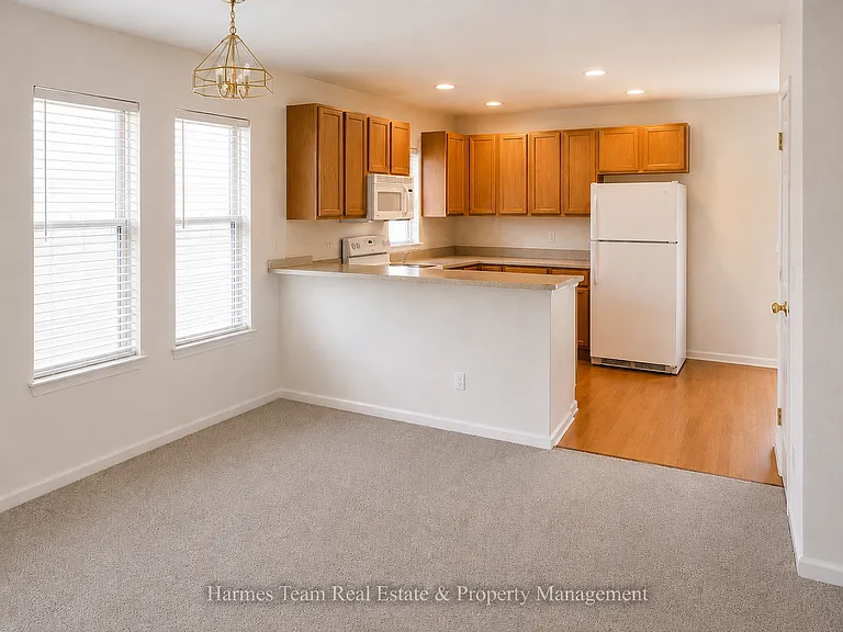 2153 Gilpin Ave — Photo 5