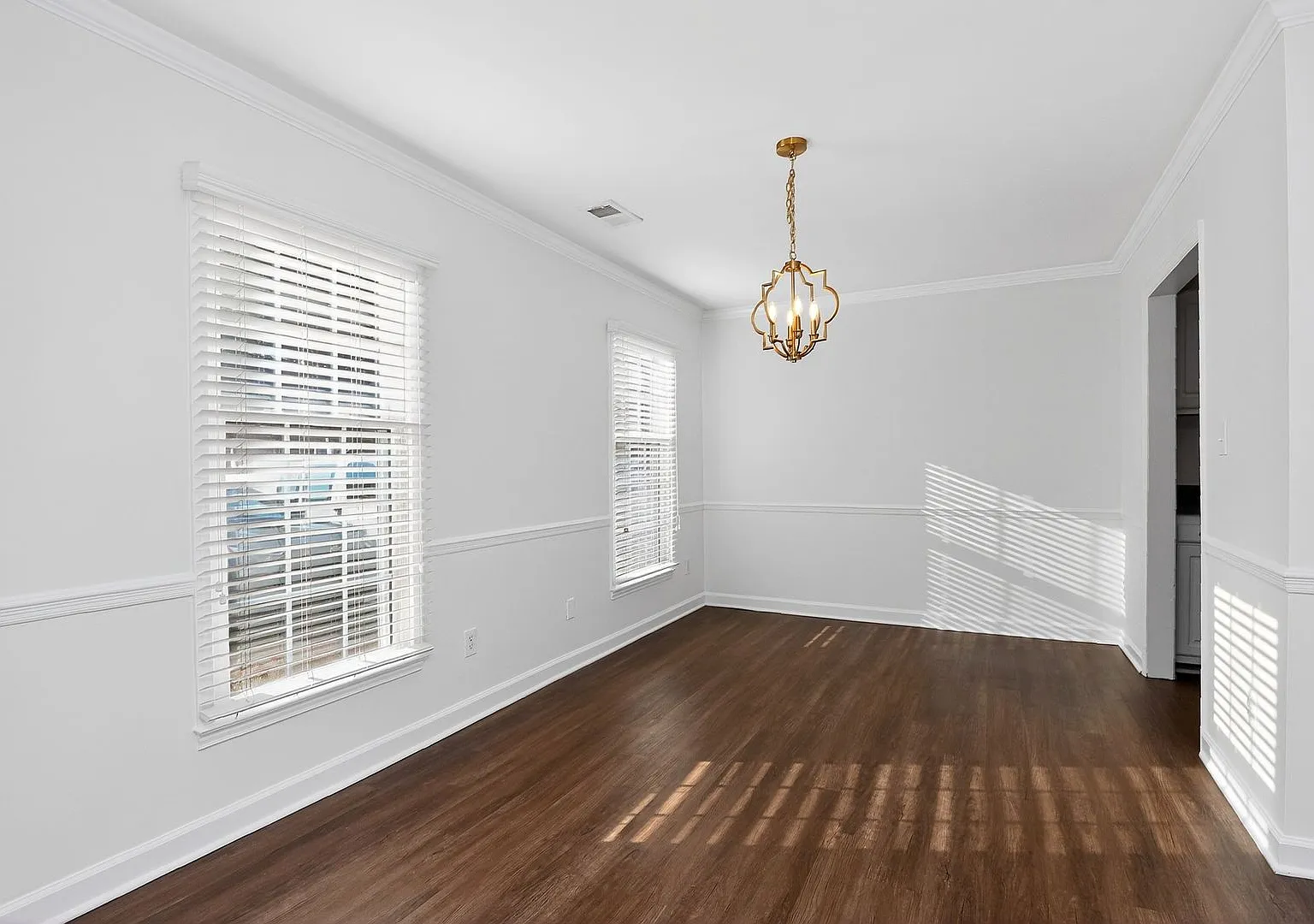 3 Bed/2.5 Bath Townhouse for RENT! — Photo 4
