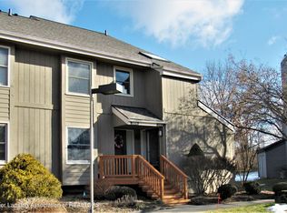 2452 Burcham Dr, East Lansing, MI 48823