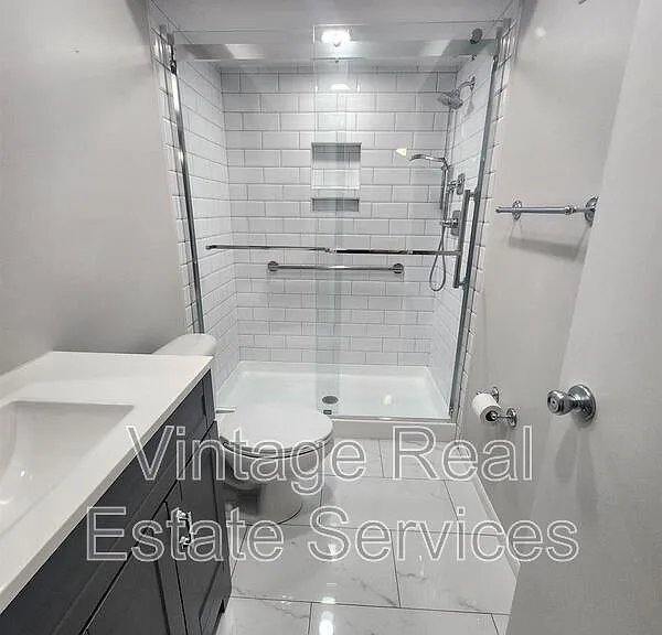 2842 Highlands Blvd #A — Photo 24