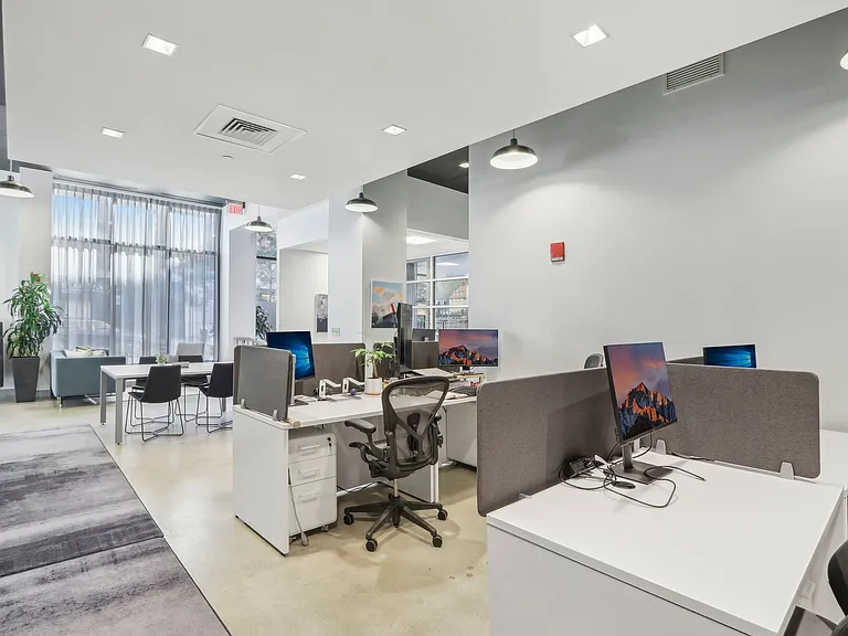 The Residences at Portwalk Place — Photo 15