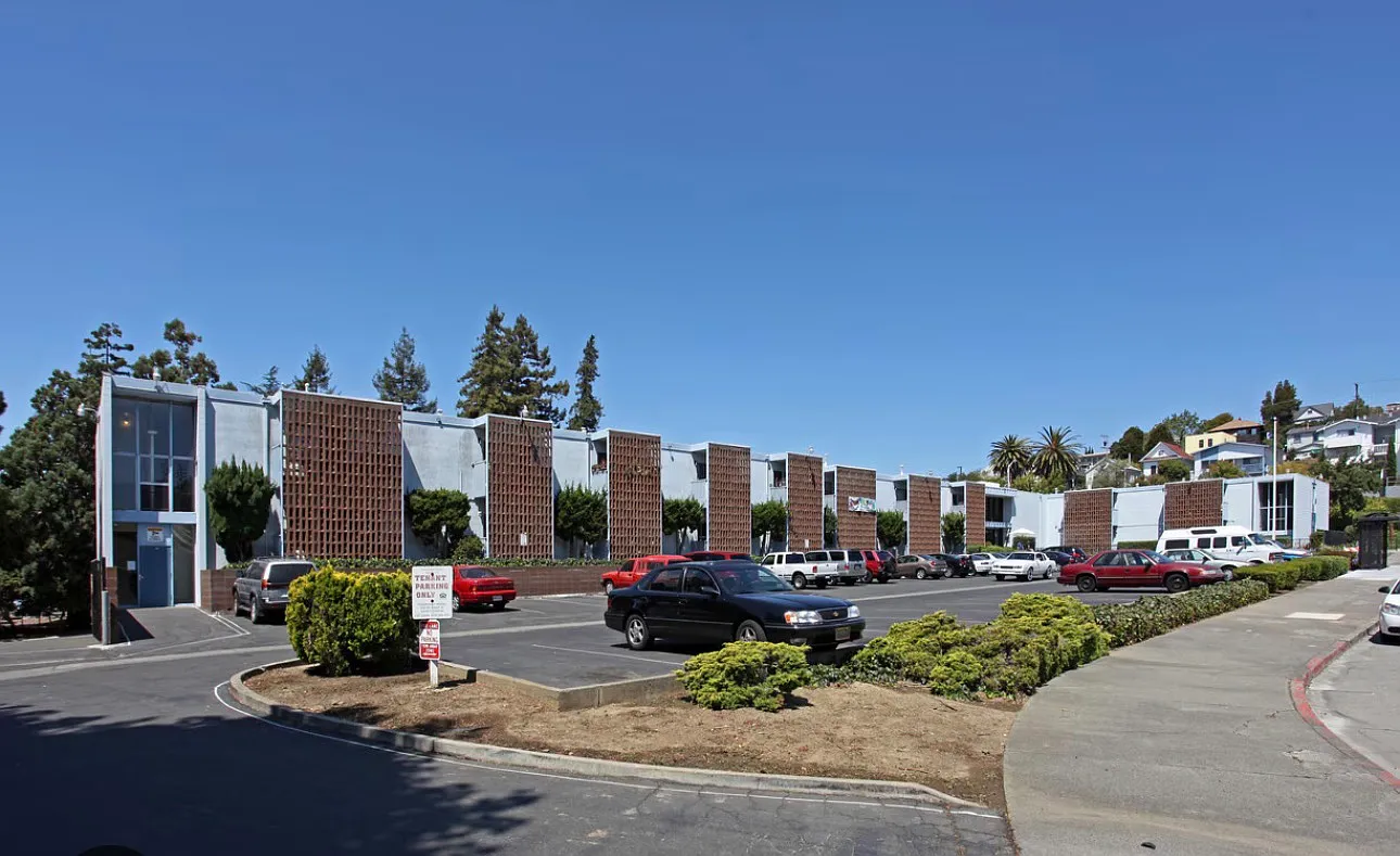 Ascension Arms Apartments — Photo 1
