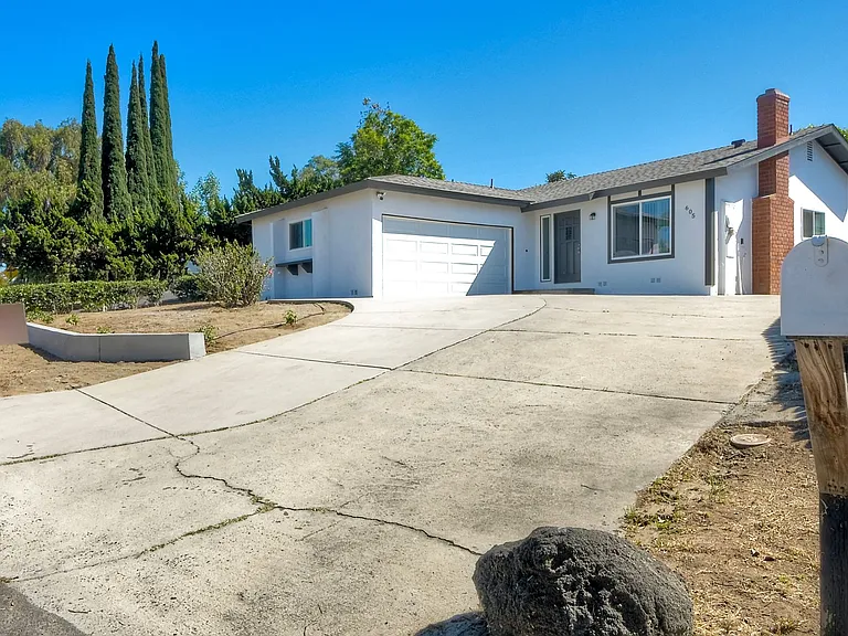 605 Rancho Vista Rd — Photo 22