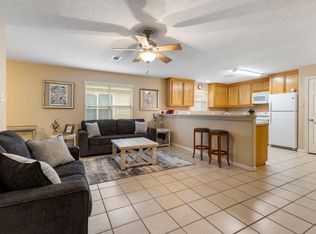 622 Foster St, Tomball, TX 77375