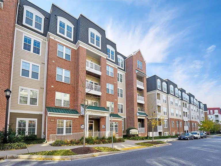 The Quarters at Towson Town Center — Photo 26