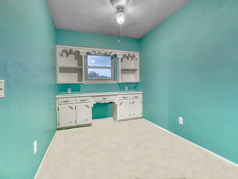 1619 Marquette Dr — Photo 11