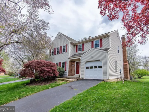 2205 Cedar Mill Ct, Vienna, VA 22182