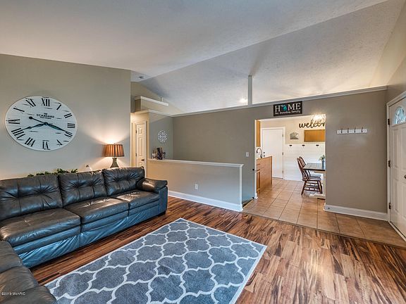 4th image of 3056 Belle Chase Blvd