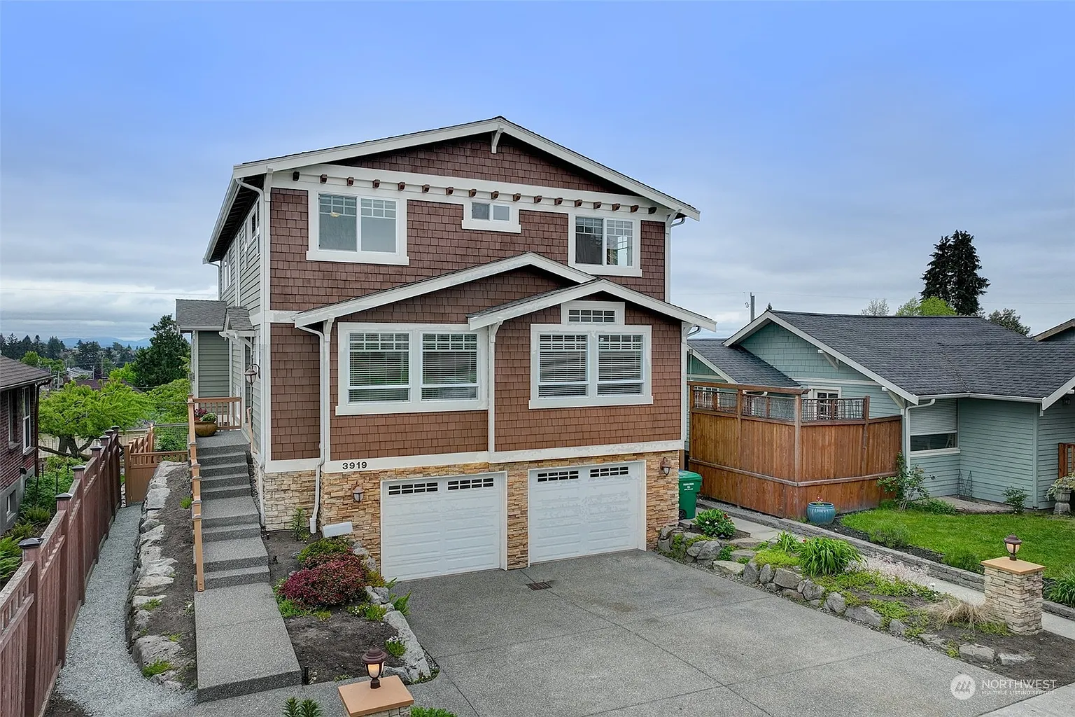 3919 41st Avenue SW photo 1