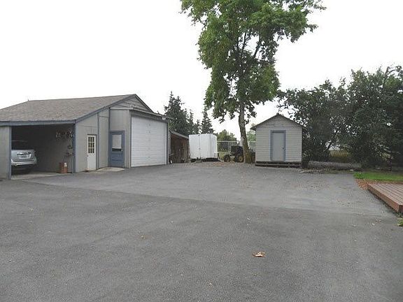 3rd image of 9109 Vickery Ave E