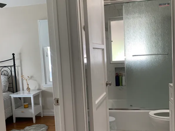 (undisclosed Address), Long Beach, CA 90807