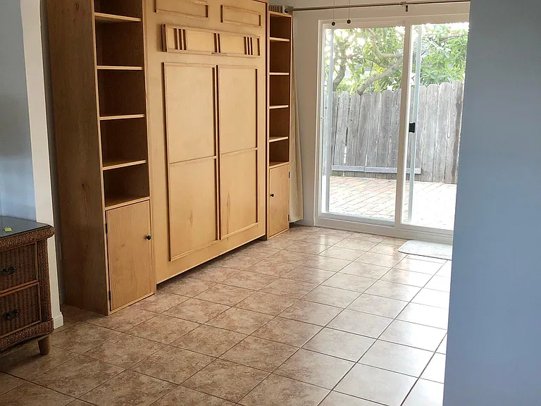 878 Newport Ave — Photo 4