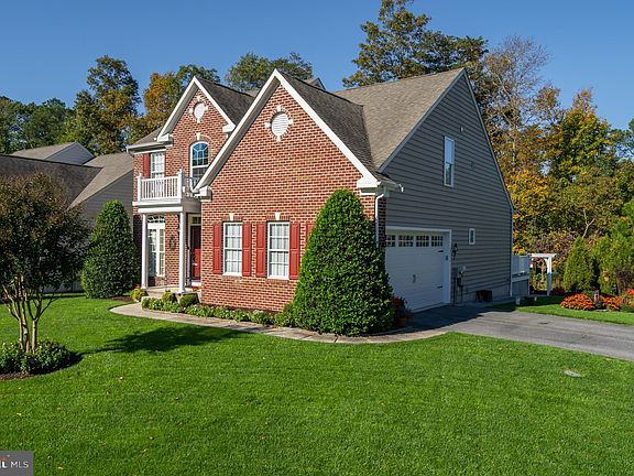 3rd image of 26541 Vista Dr
