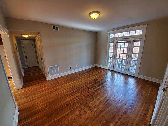 4th image of 2626 S Kingshighway Blvd APT 3W