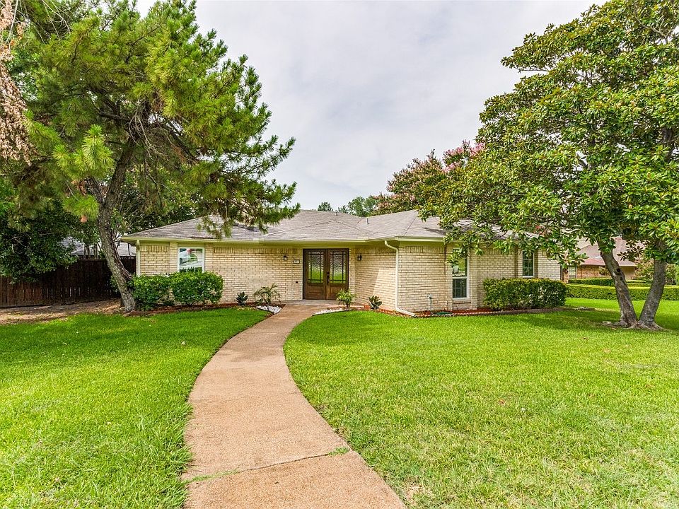 1st image of 602 Branch Hollow Cir