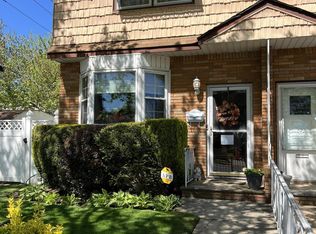 371 Garretson Ave, Staten Island, NY 10305