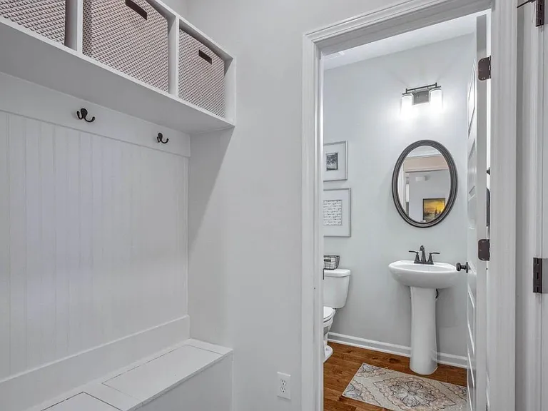 218 Jubilee Cir — Photo 6
