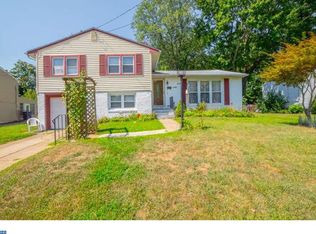 309 Cherrix Ave, Edgewater Park, NJ 08010