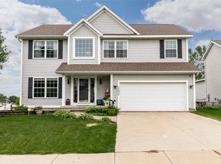 3424 Field Stone Pl SW, Cedar Rapids, IA 52404