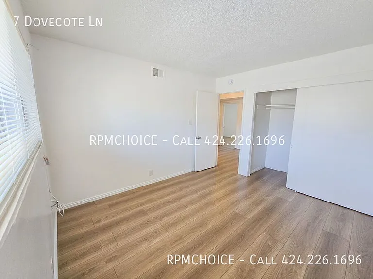 7 Dovecote Ln — Photo 20