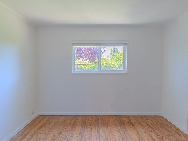 6944 Cedar Ln — Photo 17