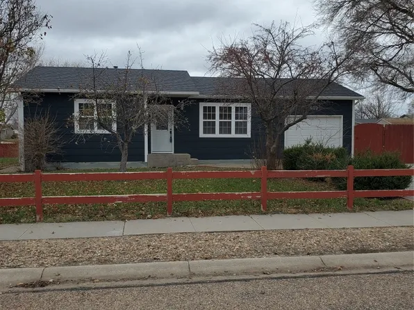 603 Jake St, Holcomb, KS 67851