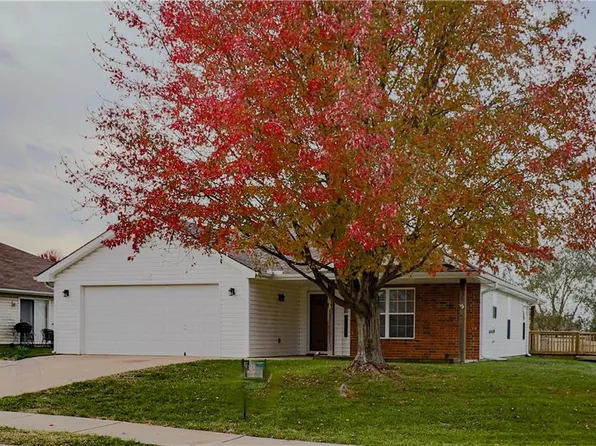 2229 Addie Dr, Pleasant Hill, MO 64080